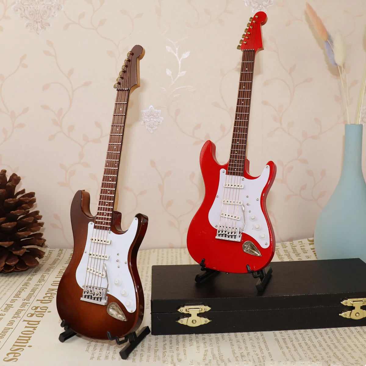 Guitarra eléctrica en miniatura de madera, modelo decorativo de colección, en 10, 14, 18 o 24 cm y en blanco, negro, rojo o marrón